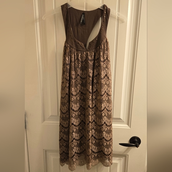 Gentle Fawn Dress - Picture 1 of 2